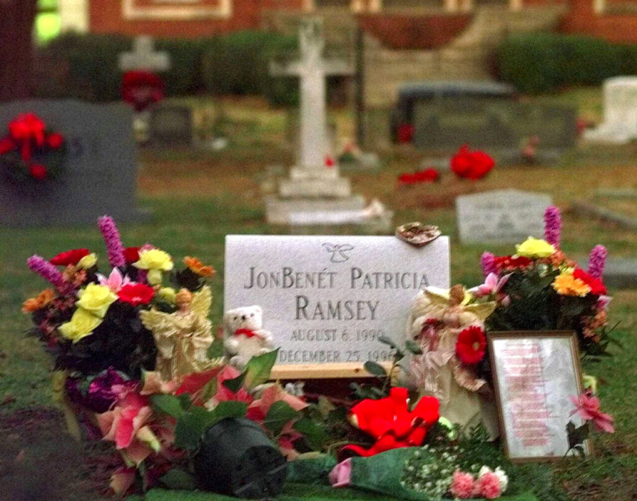 [IMAGE] Renewed push to solve JonBenét Ramsey murder